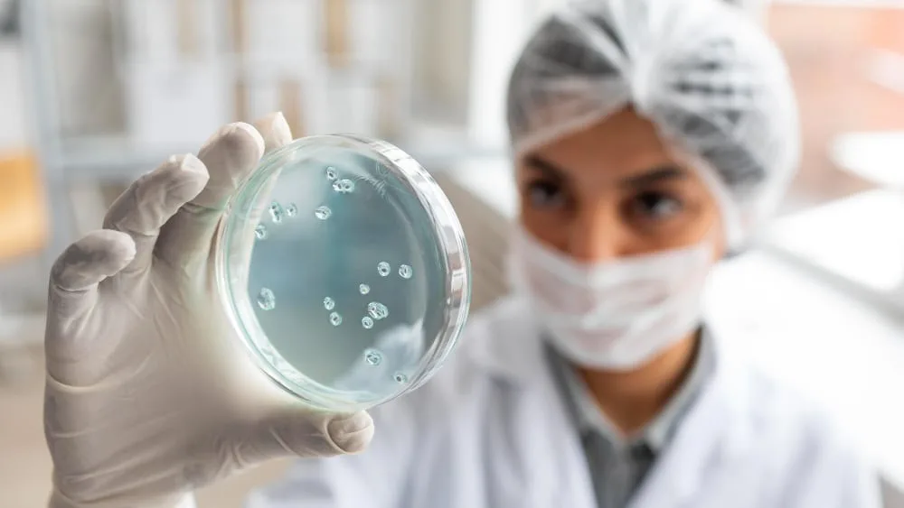 Revoluție în domeniul sănătății! Un nou test de sânge promite să depisteze cancerul ovarian.