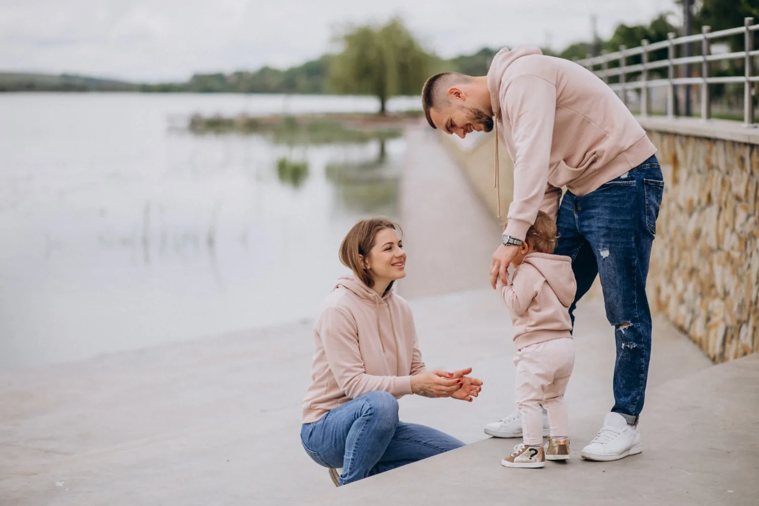 Motivul pentru care românii trăiesc cu opt ani mai puțin decât media din Europa