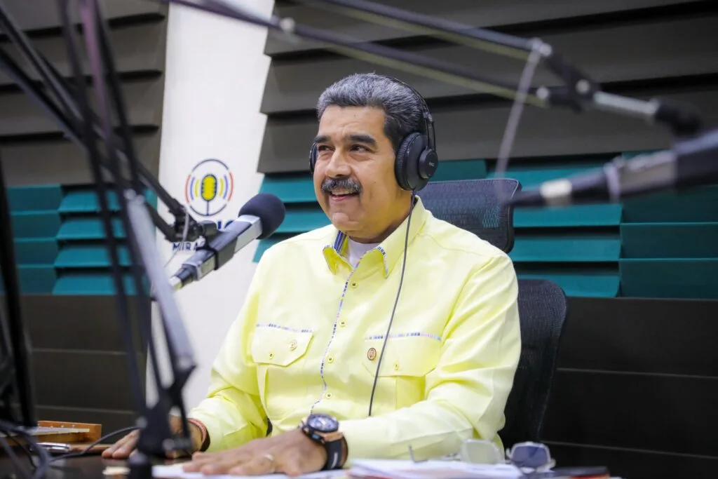 Nicolas Maduro acuză CIA de conspirații împotriva Venezuelei, amplificând tensiunile cu Statele Unite.