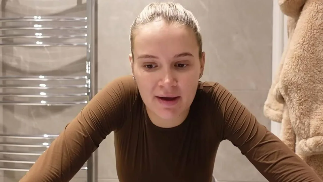 Molly-Mae Hague operație