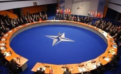 Sondaj: Scade încrederea europenilor în protecția NATO