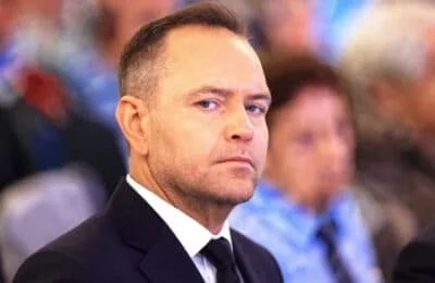 Polonia: Președintele Nawrocki blochează reforma justiției lui Tusk