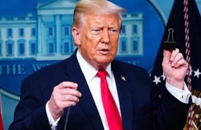 Președintele Trump majorează tarifele globale la 15%. Impactul asupra României