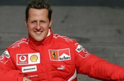 Schumacher, obligat să returneze trofeul F1. Button a plătit 35.000 £