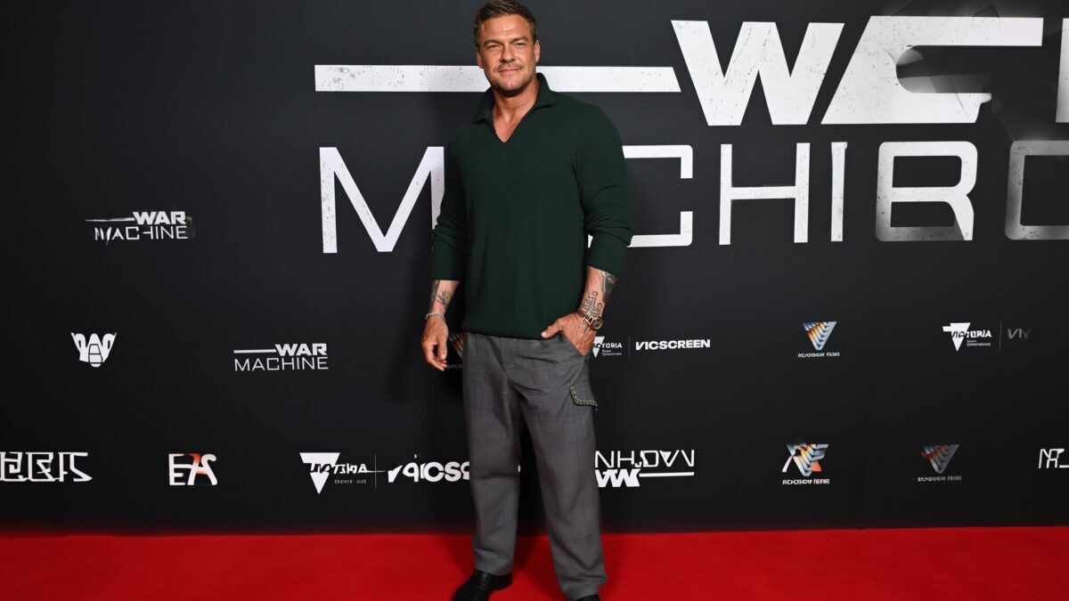 Alan Ritchson agresiune