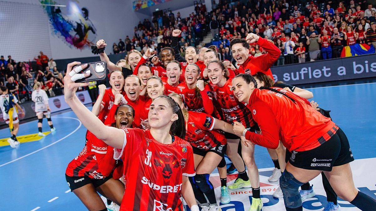 Gloria Bistrița salarii