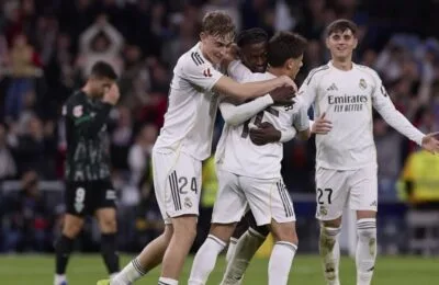Manchester United oferă 120 milioane € pentru Camavinga și Paz