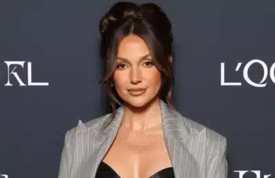 Michelle Keegan, look inspirat de Carolyn Bessette Kennedy