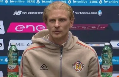 Mijlocașul lui Cremonese, Morten Thorsby, a plecat pe bicicletă de la stadion