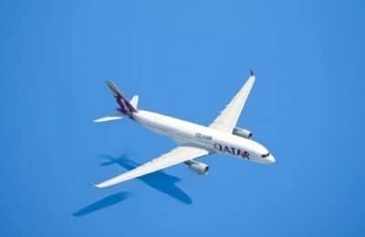 Qatar redeschide parțial spațiul aerian după atacul SUA-Israel