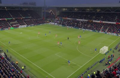 Reacție amuzantă a patronilor Wrexham la meciul cu Chelsea