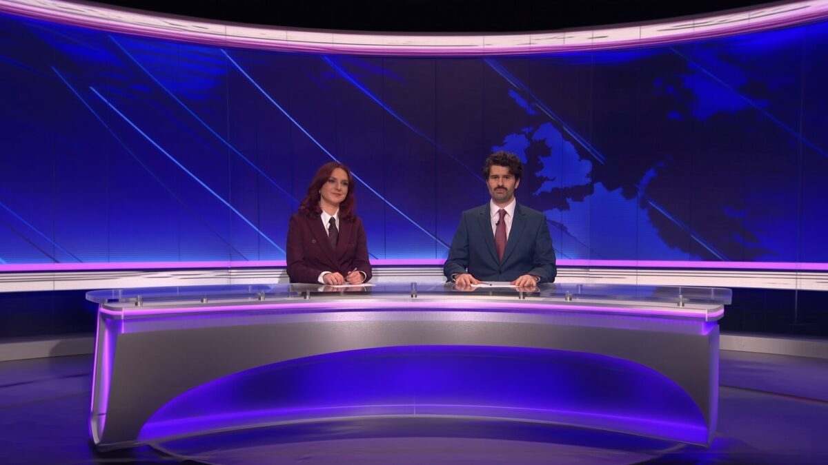 SNL UK: Glume dure despre Prințul Andrew la debutul emisiunii