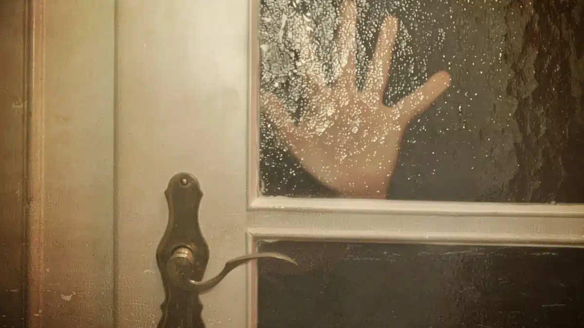 amenzi hoteluri aeroporturi