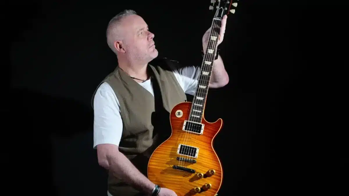 chitara Slash licitatie