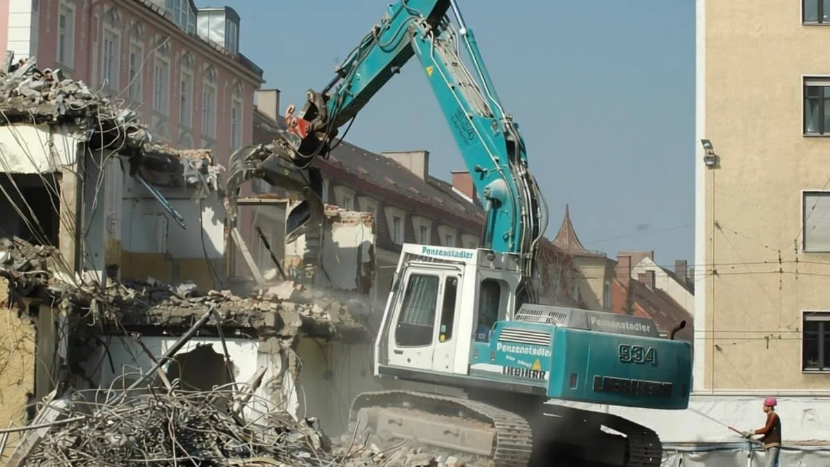 demolare Nairobi decese