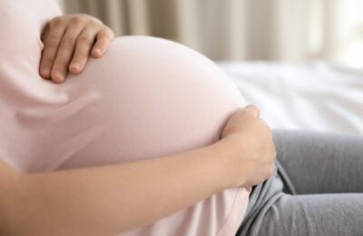 Sarcina reduce materia cenușie, dar ajută la rolul de mamă