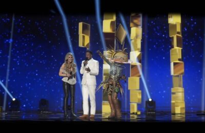 Ashlee Simpson, Galaxy Girl, câştigă The Masked Singer, sezonul 14