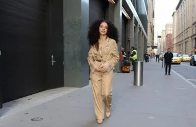 Chase Infiniti, apariție spectaculoasă într-o creație Jason Wu