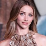 Emily Rudd, actrița din One Piece, apariție spectaculoasă în Cosmopolitan UK