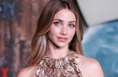 Emily Rudd, actrița din One Piece, apariție spectaculoasă în Cosmopolitan UK