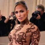 Jennifer Lopez, apariție spectaculoasă într-o ținută The Blonds
