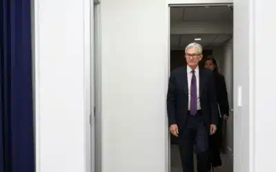 Jerome Powell rămâne în consiliul Fed. Dobânzile, menținute