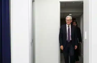 Jerome Powell rămâne în consiliul Fed. Dobânzile, menținute