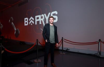 Reacție scurtă a lui Kyle Cooke la sărutul fostei soții