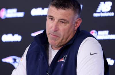 Antrenorul Mike Vrabel, analizat după scandalul foto cu jurnalista