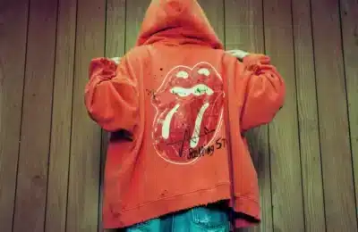 Rolling Stones lansează haine de până la 850 dolari