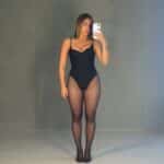 Tate McRae, bikini la Miami și pregătiri pentru Lollapalooza 2026