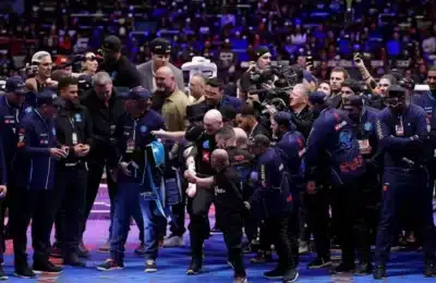 Tyson Fury susține că a semnat contractul cu Anthony Joshua