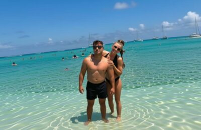 Valentin Sanfira, vacanță în Thailanda cu o brunetă, după divorț