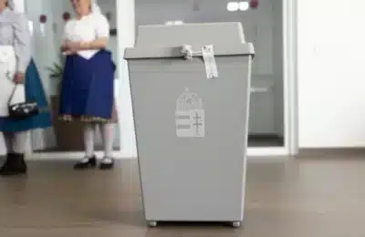 Alegeri tensionate in Ungaria: Observatori rivali si fosta interpreta