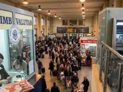 Euro depășește 5,1 lei pe piața interbancară, prognoze pesimiste