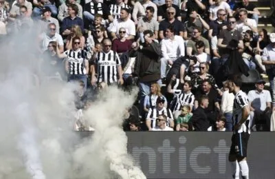 Haos în Olanda: Fanii Heracles au fugit de ultrași după retrogradare