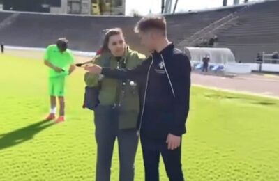 Scandal la un meci de juniori: Mama unui jucător a amenințat arbitrii