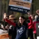 Trump reintroduce plutoanele de execuție la nivel federal