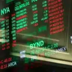 Petrolul sare de 100 dolari după capturi de nave iraniene