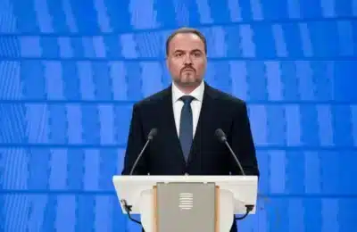 Energie: Prețuri în creștere cu 70%. Duminici fără mașini?