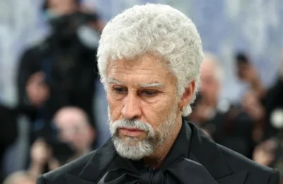 Un artist de 32 de ani a venit imbatranit la Met Gala. Motivul este neasteptat