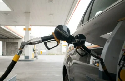 Prețul benzinei scade brusc. Vestea din Germania care îi vizează și pe șoferii români