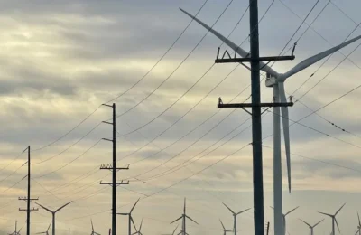 Decizia care blocheaza energia pentru 15 milioane de oameni. Trump opreste 165 de proiecte eoliene