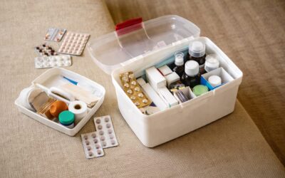 Ce trebuie să conțină trusa medicală de vacanță și de ce este utilă o rezervă de medicamente pentru 3-7 zile