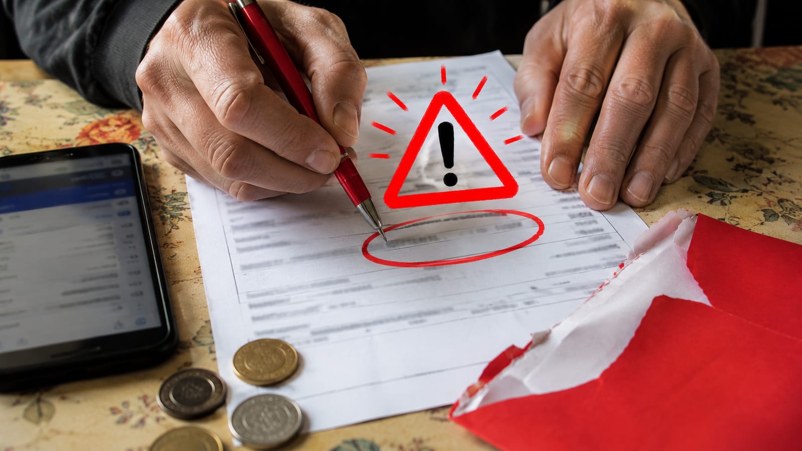 Prețul din contract poate schimba factura la curent cu 45 de lei pe lună