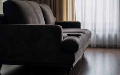 Statul prelungit pe scaun este asociat cu un risc mai mare de cancer iar pauzele de mișcare pot conta