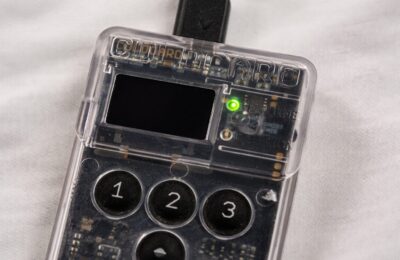 O vulnerabilitate la portofelele Coldcard a dus la furtul a 1000 BTC. Cum îți securizezi fondurile