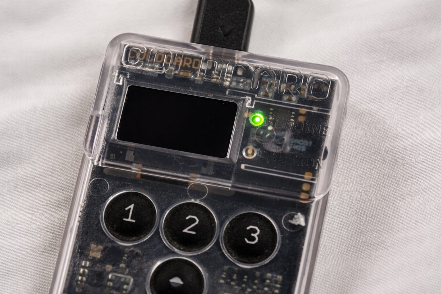 O vulnerabilitate la portofelele Coldcard a dus la furtul a 1000 BTC. Cum îți securizezi fondurile