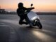 Scuterele electrice de 25 km/h au reduceri de până la 27% pe eMAG, iar un model pornește de la 3.990 de lei