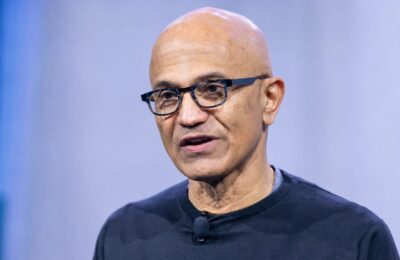 Satya Nadella cere companiilor să poată opri modelele AI în timpul unei sarcini